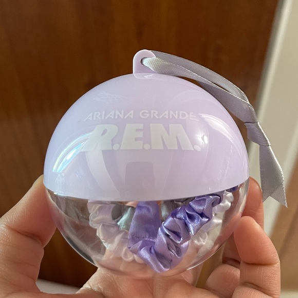 Ariana Grande Other Nwot Ariana Grande Rem Ornament W Scrunchies